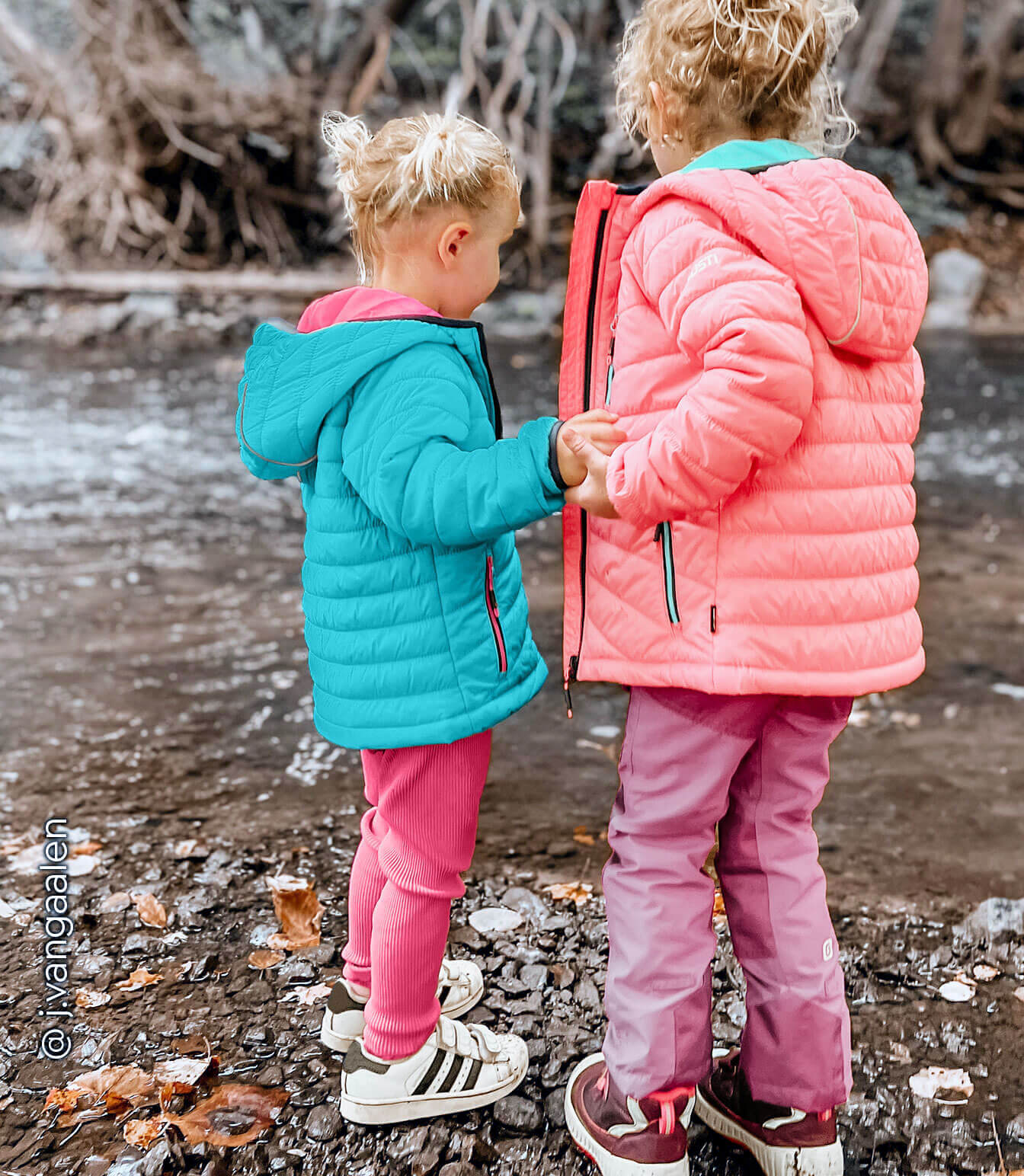 Acacia Girls Lightweight Quilted Jacket - Image 9